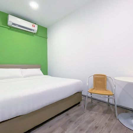 Spot On 90123 Rainbow Guest House جورج تاون المظهر الخارجي الصورة