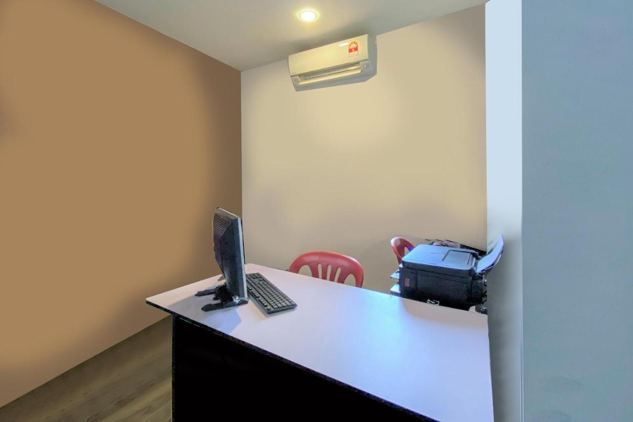Spot On 90123 Rainbow Guest House جورج تاون المظهر الخارجي الصورة